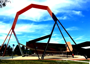 Outside sculpture surrounding the National Museum of Australia